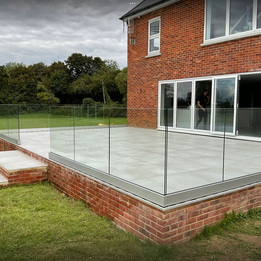 are external balustrades safe